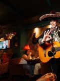 Alirio El Mariachi — певец, музыкальные группы, гитаристы, инструментальные коллективы (Москва)