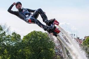 Портфолио №10 — Flyboard Show