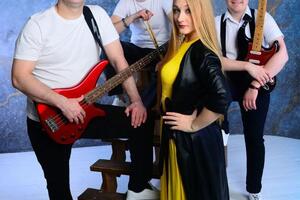 AmigosBand — AmigosBand Кавер группа