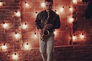 Эдуардович Гоголев Эдуард — Прайс-лист; Выступление музыканта (60 мин) - 7000 р; Фуршет, встреча гостей (30 мин) - 5000 р; Музыкальное поздравление... — Портфолио №14