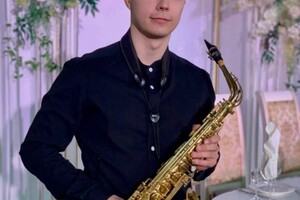 Эдуардович Гоголев Эдуард — Прайс-лист; Выступление музыканта (60 мин) - 7000 р; Фуршет, встреча гостей (30 мин) - 5000 р; Музыкальное поздравление... — Портфолио №15