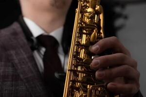 Эдуардович Гоголев Эдуард — Прайс-лист; Выступление музыканта (60 мин) - 7000 р; Фуршет, встреча гостей (30 мин) - 5000 р; Музыкальное поздравление... — Портфолио №8