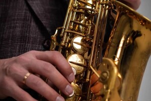 Эдуардович Гоголев Эдуард — Прайс-лист; Выступление музыканта (60 мин) - 7000 р; Фуршет, встреча гостей (30 мин) - 5000 р; Музыкальное поздравление... — Портфолио №9