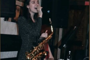 Меринова Екатерина Альбертовна — Поющая саксофонистка на мероприятие — Портфолио №2