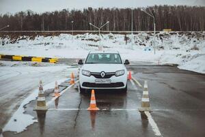 Уроки водительского мастерства, парковка — Власов Антон Викторович