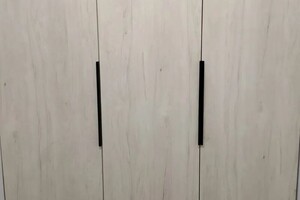 Авдулов Владислав Святославович — Вот такой шкаф 3 дверный был собранный по индивидуальным заказу, все работы были выполнены на месте, пришлось чуть... — Портфолио №10