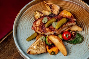 Куркин Александр Владиславович — Свиная корейка на гриле — Портфолио №7