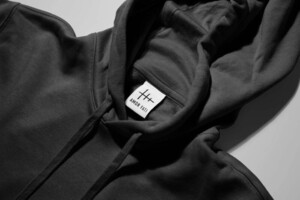 Зацепина Виктория Александровна — Логотип для бренда одежды — Портфолио №17