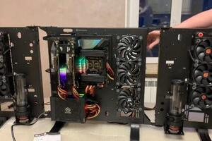 Самая крупная работа thermaltake core p7 tg — Иванник Константин Сергеевич