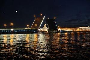 мост — Анна Фролова