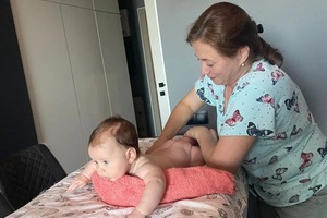 общий оздоравливающий массаж , нормализация тонуса, 4 мес. Спасибо малышке за старания! — Игнатова Анна Владимировна