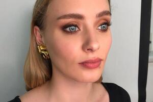 Вечерний макияж в технике smoky eyes — Василиади Дарья Дмитриевна