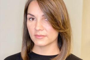 Стрижка.; На данном фото Airtouch был сделан год назад, а сегодня обновили стрижку.; Даше захотелось легкости, и было... — Жданова Лариса Борисовна