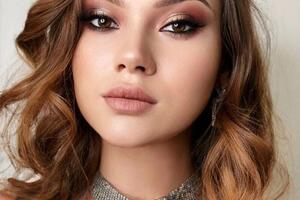 Вечерний макияж в технике smoky eyes — Лильен Анастасия Станиславовна