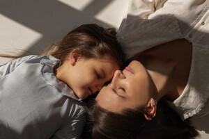 Абаза Анна Николаевна — Семейная фотосессия в студии — Портфолио №5