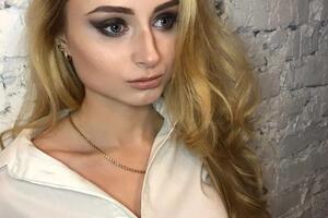 Горизонтальные smoky eyes — Бородина Дарья Сергеевна