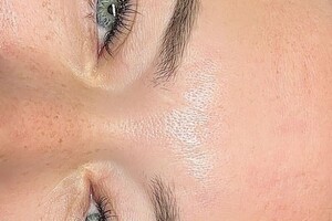 Гундорова Юлия Станиславовна — Эффект ламинированных ресниц — Портфолио №15