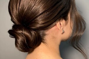 Хей Анна Николаевна — Пучок из прямых волос — Портфолио №1