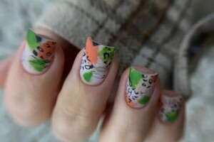 Эламик Ангелина Юрьевна — Комбинированный маникюр с дизайном на всех ногтях в технике Стемпинг, стоимость 2500руб — Портфолио №6