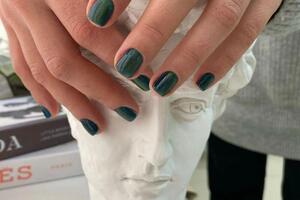 Корчакова Виктория Олеговна — Выполнен комбинированный маникюр с покрытием гель-лак.Время работы 2ч,стоимость 1200р. — Портфолио №3