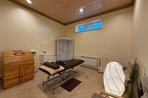 Коробченко Елена Сергеевна — Бочка и массаж в одни кабинете, душевая. Кабинет для уходовых процедур — Портфолио №4