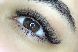 Кучукова Алёна Сергеевна — Наращивание ресниц — Портфолио №17