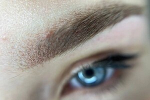 Найман Эмма Игоревна — Воздушное напыление бровей, пудровая техника, перманентный макияж бровей — Портфолио №3