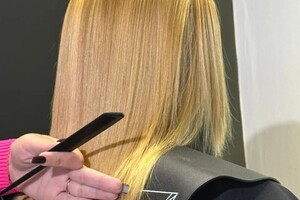 Павлюк Екатерина Олеговна — Кератиновое выпрямление волос + ровный срез для эстетики — Портфолио №5