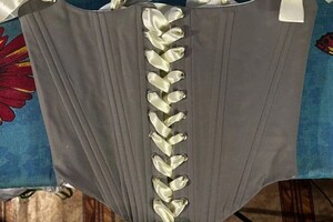 Ружицкая Екатерина Алексеевна — Исторический корсет со шнуровкой спереди и сзади — Портфолио №7