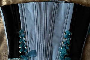 Ружицкая Екатерина Алексеевна — Исторический корсет с декоративной шнуровкой — Портфолио №8