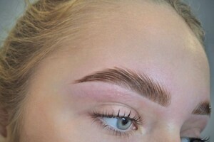 Сафронова Мария Павловна — Коррекция + окрашивание бровей — Портфолио №4