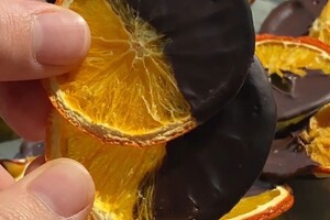 Шахшаев Артур Махачевич — Хрустящие и ароматные апельсины в шоколаде ручной работы. — Портфолио №7