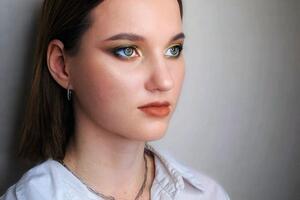 Color makeup глаз и коррекция проблемной кожи — Данилина Елена Олеговна