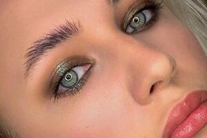 Коричневый smoky eyes с блёстками на подвижном веке — Соколова Наталия Олеговна