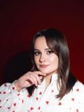 Основа Алиса Михайловна — фотограф, парикмахер, бровист; наращивание ресниц (Югра)