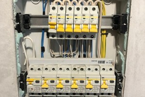 Бабодей Денис Борисович — Расключение щита, разводка проводки — Портфолио №114