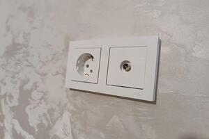 Оликов Борис Игоревич — Замена и установка розеток. — Портфолио №11