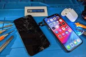 Замена оригинального экрана на iPhone X. по времени заняло: 30 мин. Гарантия: пол года от производителя — Ибраев Динар Фидаилевич