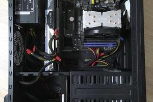 Сборка игрового компьютера с использованием Cable management - секретной джедайской технологии прокладки всех проводов... — Пестерев Константин Николаевич