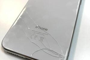 Замена задней крышки на iPhone X — Агаджанов Дмитрий Владиславович