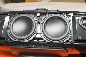 Ремонт,замена аккумулятора колонки JBL Boombox — Амельченко Василий Анатольевич