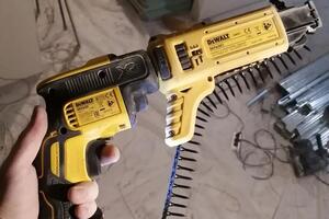 Ленточный шуруповерт dewalt. Предназначен для быстрого монтажа гипсокартона — Бурлак Илья Данович