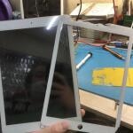 Замена тачскрина на iPad 5 2017. Спасибо яблочникам, что вернули замену сенсора без замены дисплея, уж очень больно финансово. — Дубов Антон Дмитриевич