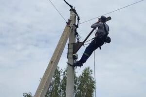 Замена фонаря на столбе — Евдокимов Михаил Анатольевич