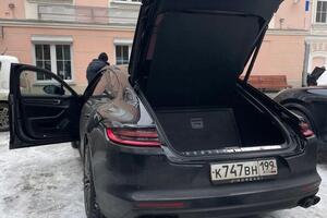 Замена аккумулятора на автомобиле Porsche Panamera — Логачев Филипп Алексеевич