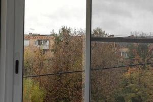 Остекление балкона раздвижными алюминиевыми окнами. — MARKET REHAU WINDOWS