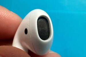 Чистка airpods — Бочковский Сергей Геннадьевич