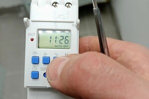 Тимофеев Евгений Петрович — Установка реле времени и последующая его настройка для включения/отключения уличного освещения в определённые часы.... — Портфолио №3