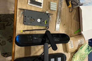 Зоткин Александр Михайлович — Установка умного дверного замка с безключевым доступом , и разблокировкой по отпечатку пальца — Портфолио №3