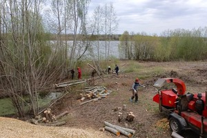 Чистим берег. — Водопьянов Сергей Александрович